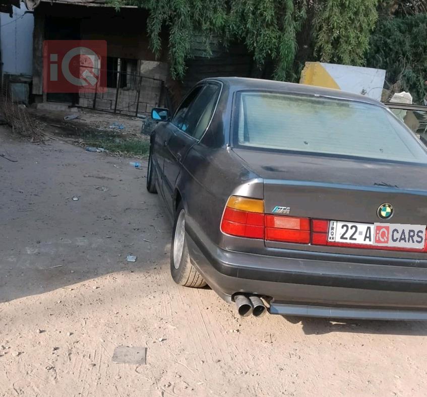 بی ئێم دەبڵیو سیریەس 5